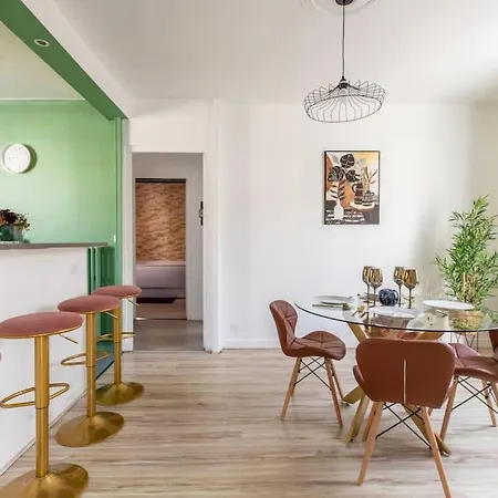 3 , Balneo, Pour 10 Personnes Maison Thermale アパート *